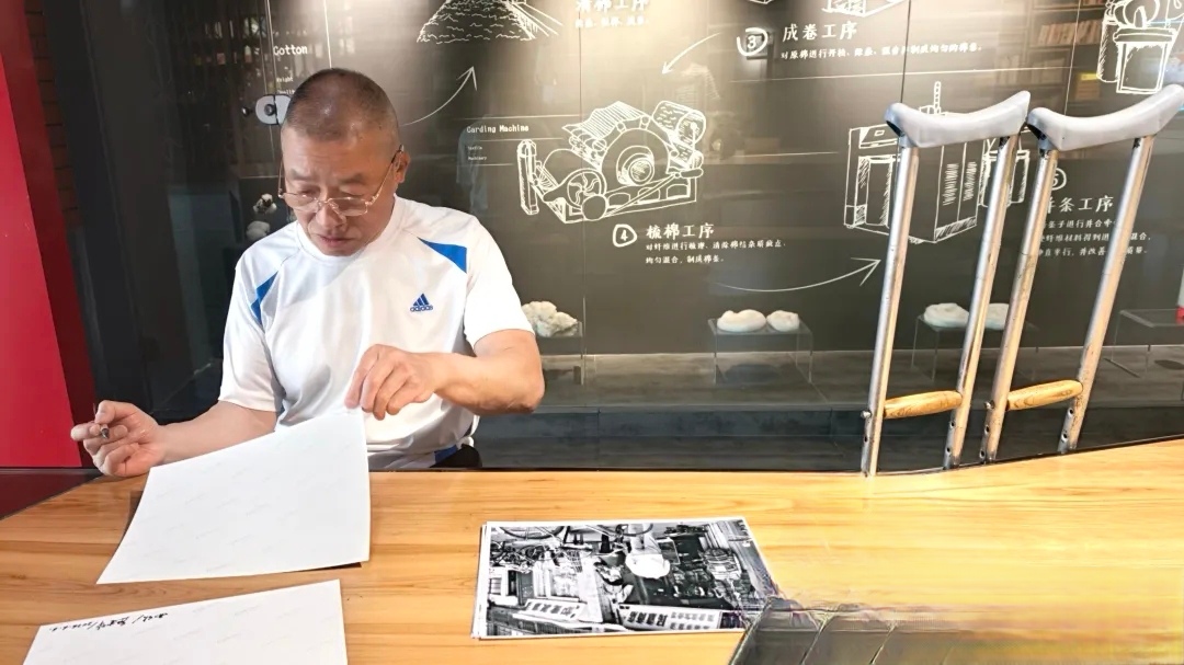 “镜见微光·无畏前行”熊建华纪实影像展分享会在云纺博物馆举行