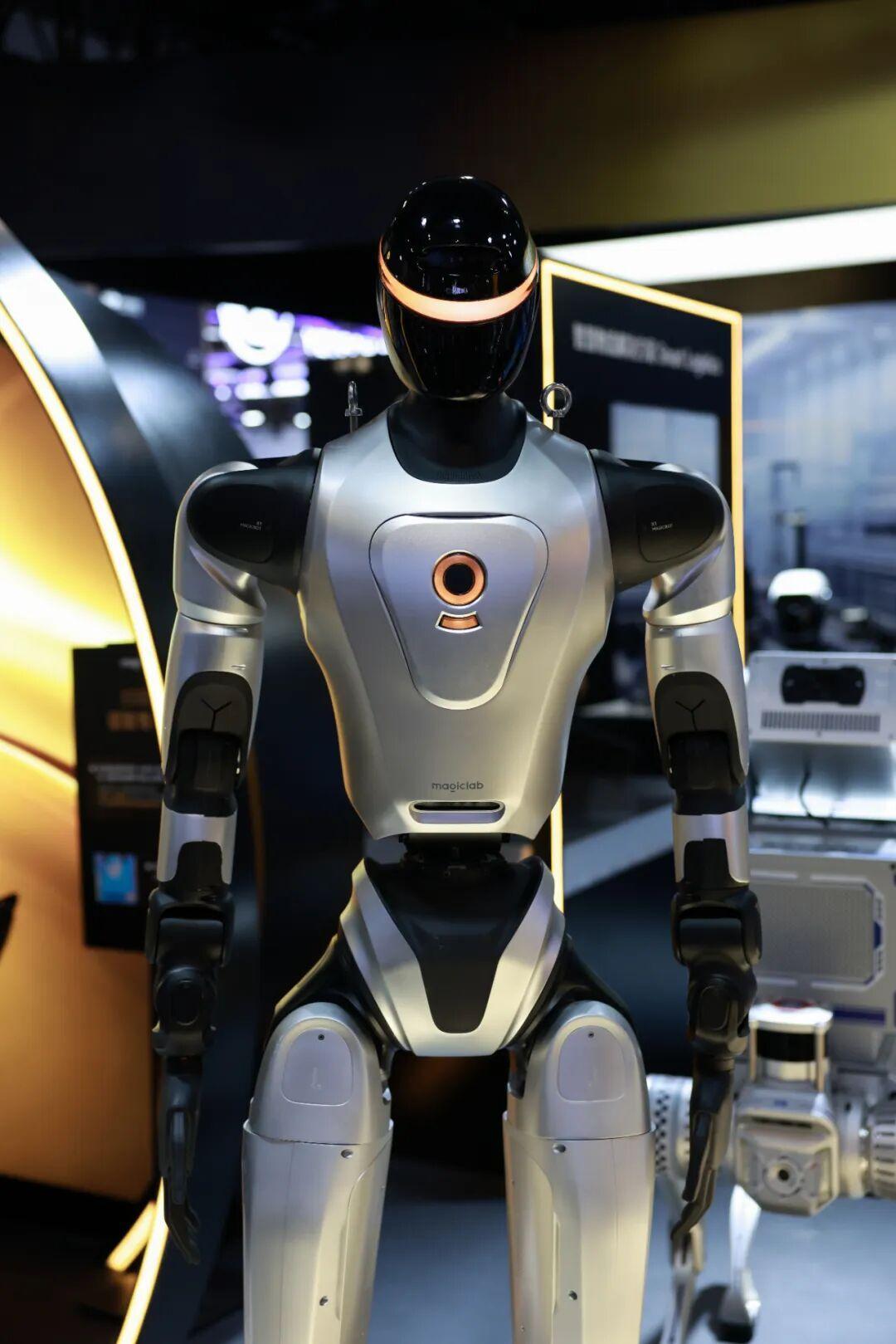 魔法原子闪耀WAIC2026,打造“场景驱动”物理AI平台-科记汇