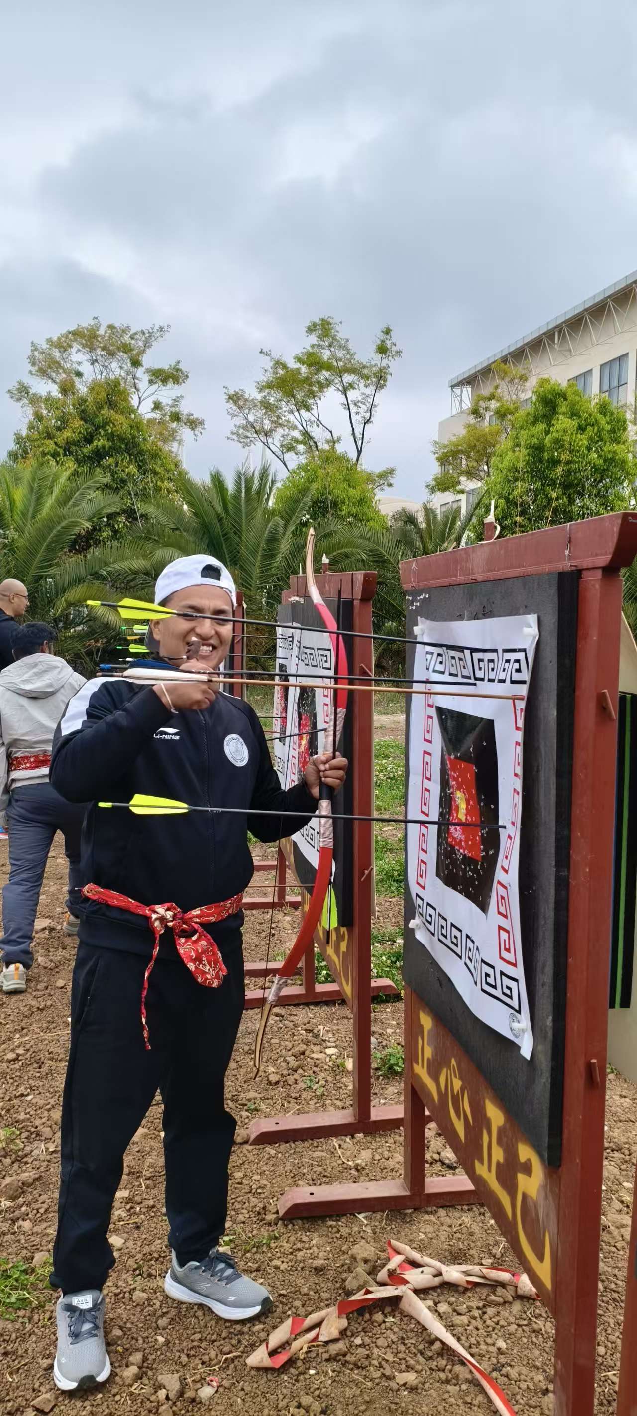一张弓，两国情：昆明正己射箭俱乐部推动中尼射艺互鉴纪实