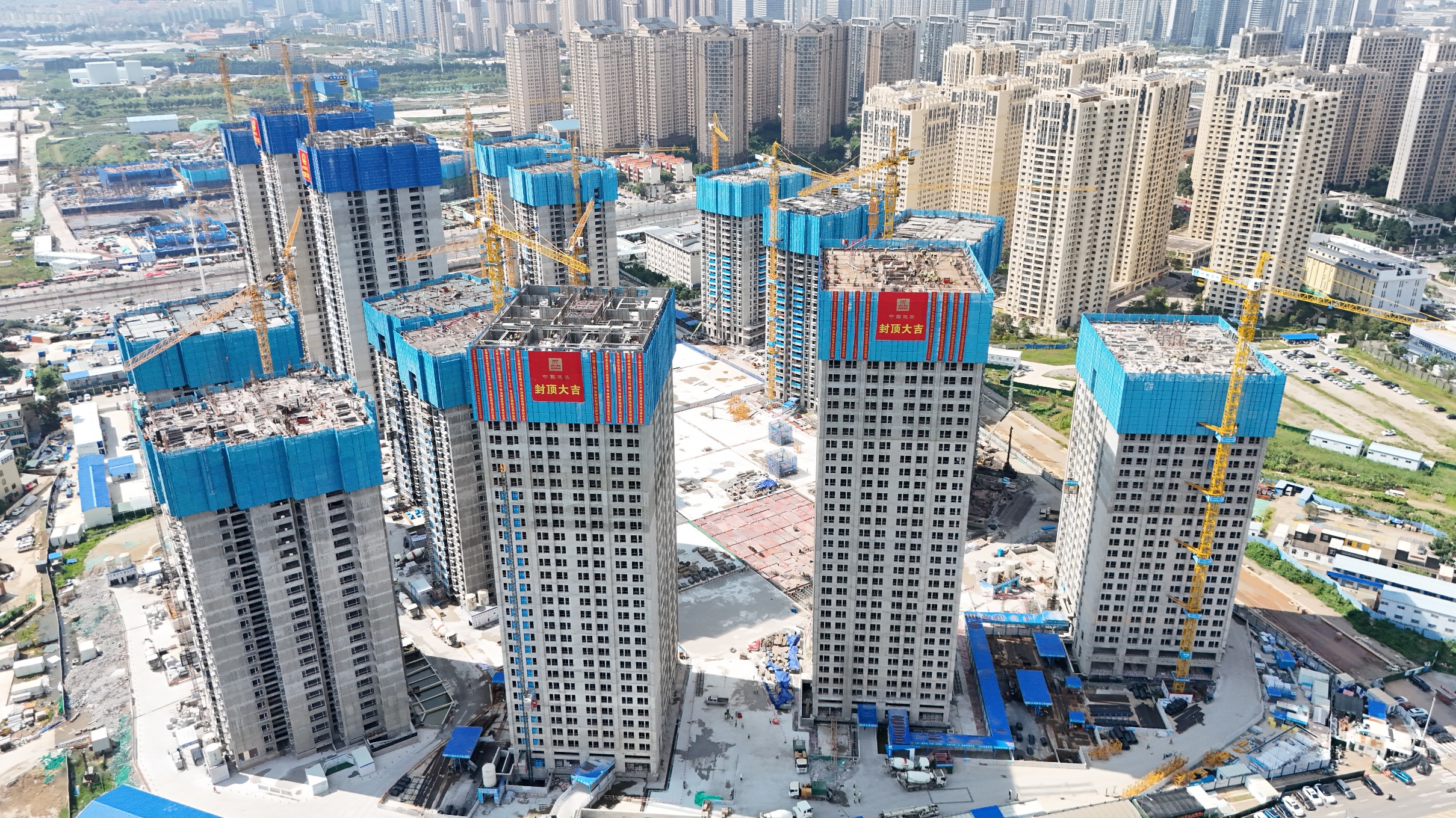 “十五五”启新程 | 中建科技集团有限公司泽满欣苑一标段项目首栋顺利封顶