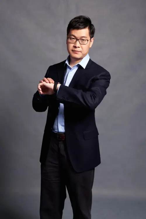 九年投资收官，却陷合规争议：姚劲波58系清仓万物云