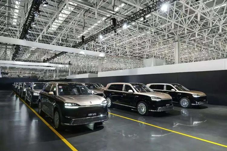 赛力斯接手渠道主导权，双轨制兼顾品牌认知与流量覆盖