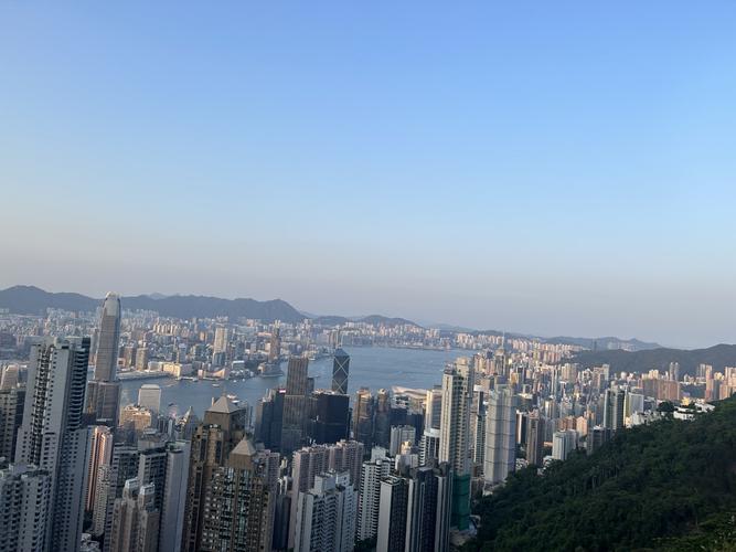 巴菲特加仓住宅建筑商，房地产投资逻辑是否已经被改写？