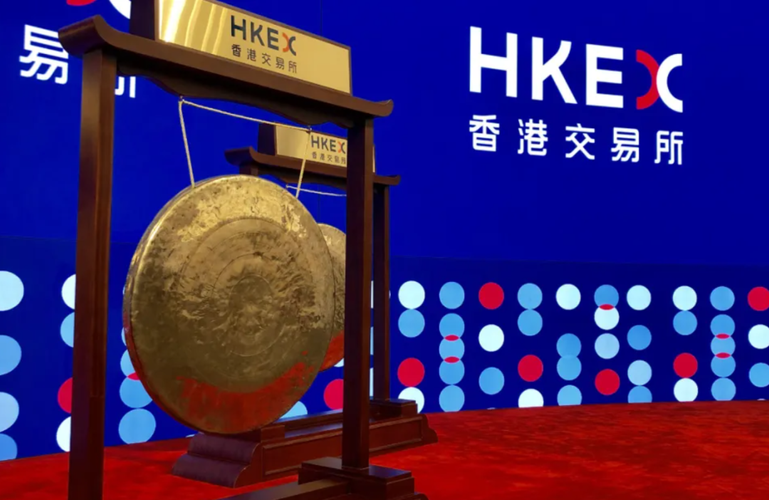港交所的锣，快不够用了！