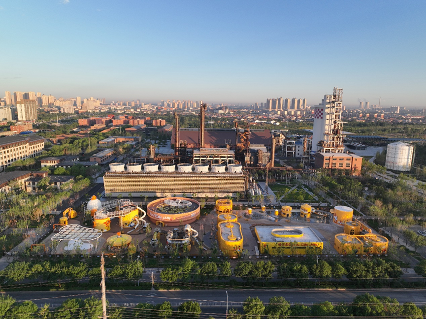 罐罐乐园,总占地面积约9300,由原沧州大化厂水汽车间旧址改造而成,最