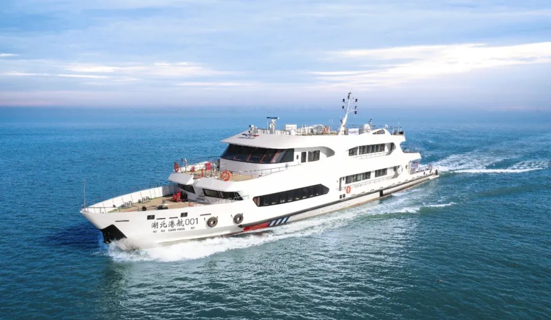 守护长江安澜丨江龙船艇承建20米级水政监察船长江水政18号列编执法