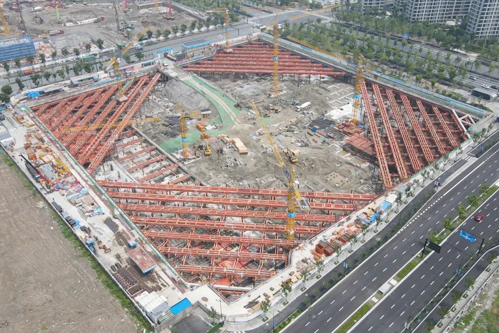 装配式型钢组合支撑在深大基坑中的应用_财富号_东方财富网