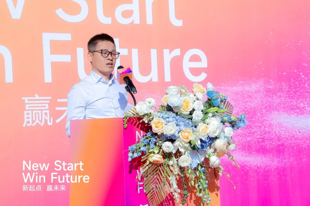 作为在奋达科技奋战15年的"老兵",奋达科技副总裁夏泽华先生在讲话中