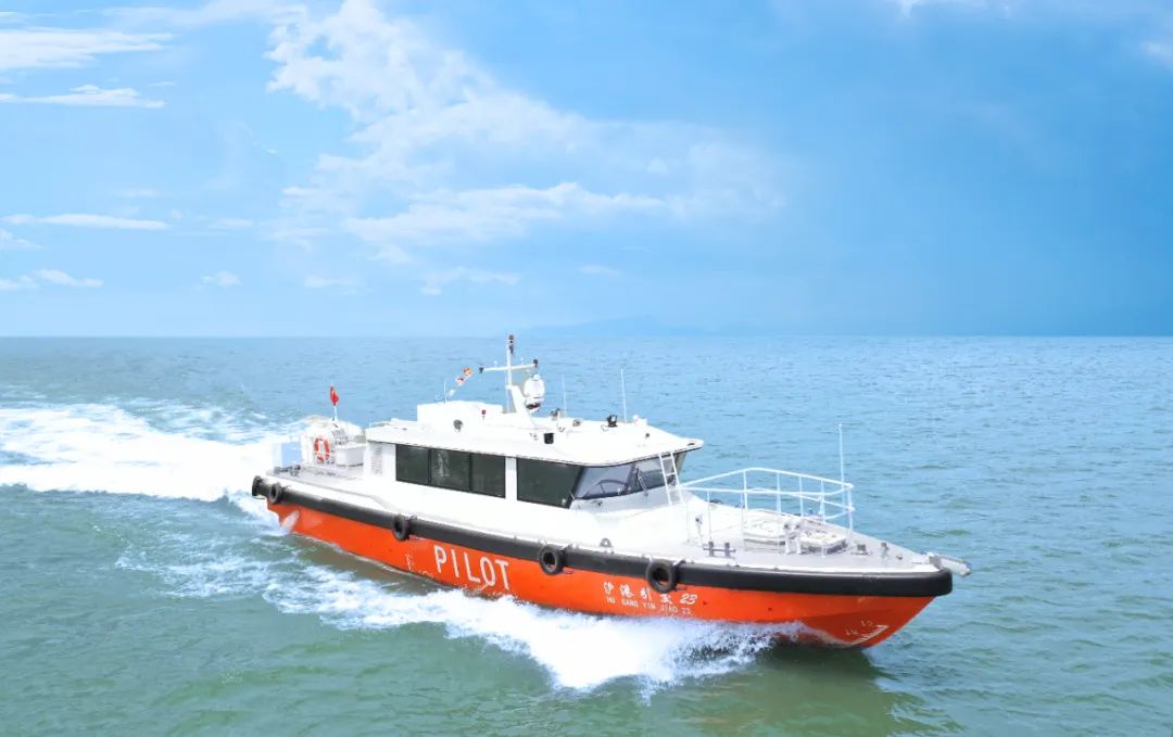江龙船艇承建丨广州港引航站22米级全铝合金引航交通船喜迎下水