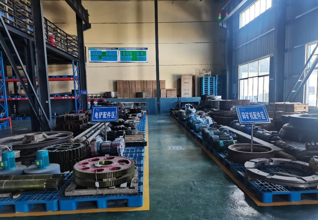 牢固树立成本意识,细化内部管控,通过年终盘点及时盘点积压物资,提高