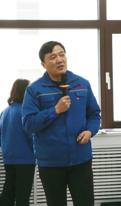 运营中心主任杨磊磊分别就精益管理的具体推行情况进行了深入的讲解