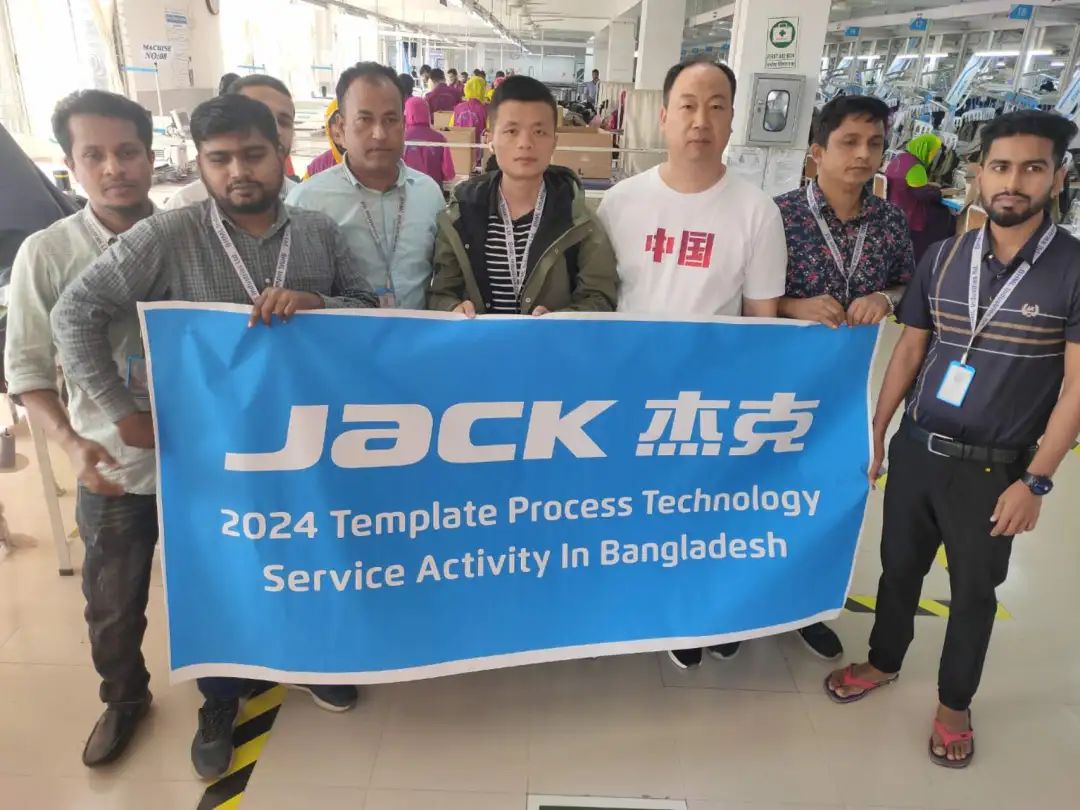 近一个月来,突破了小止口贴袋,人字缝贴标,免烫双线带盖等多种瓶颈