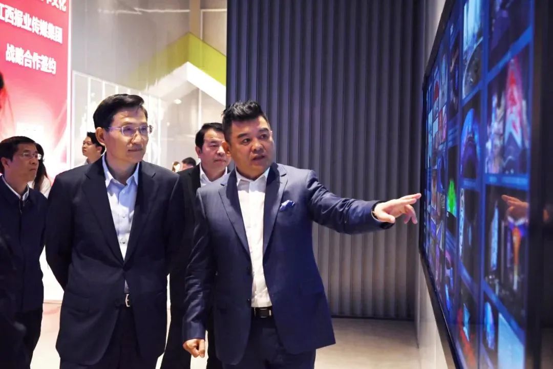 利亚德励丰文化与江西报业传媒集团签订战略合作协议