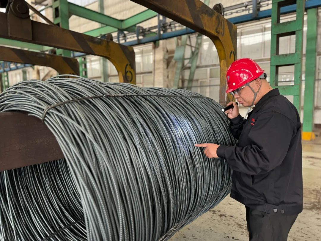 首页>创作中心>正文>包钢股份长材厂还与营销中心,技术中心,炼钢厂等