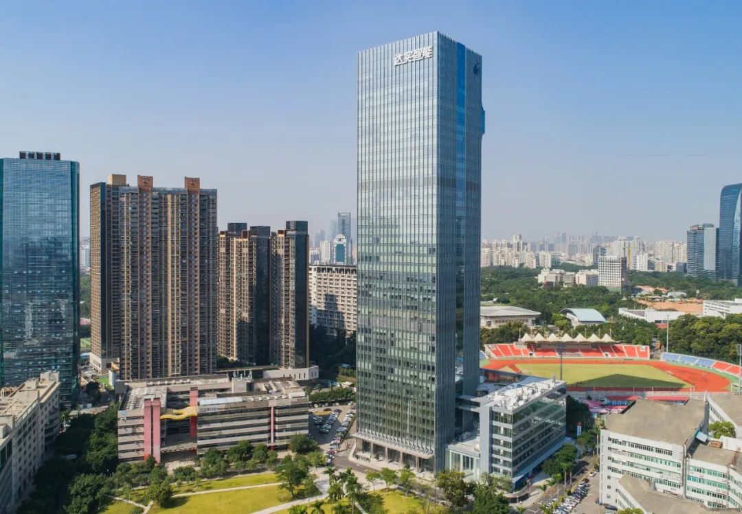 图:达实智能大厦,深圳首栋碳中和大厦,国内首座双标准,三认证的智慧