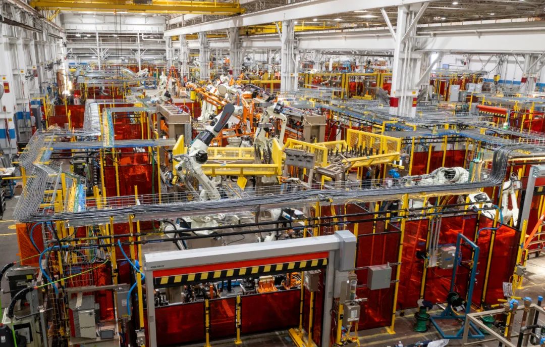 沃尔沃汽车采购团队到访美国paslin