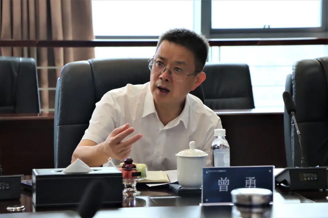 重庆物流集团,董事长曾勇到访力帆科技