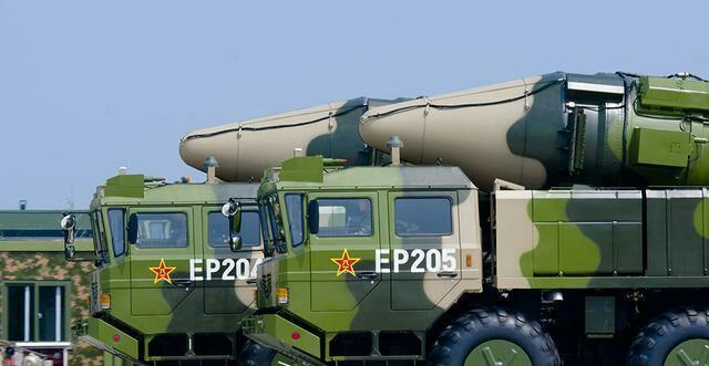 可以肯定的是……戎辉正朝着这方面进军……你可以不相信……也可以