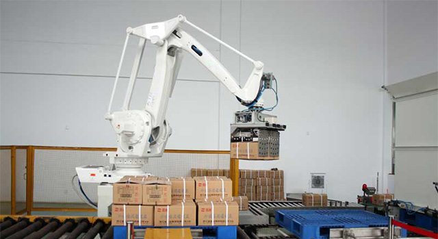 柔性化的码垛机器人自动包装生产线