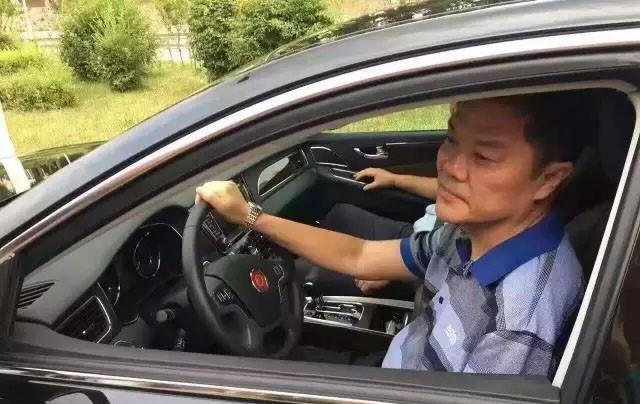 盖网寇南南董事试驾盖网纪念版红旗h7