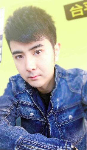 一般在电脑上的交易系统上的其他业务那个选项里就有