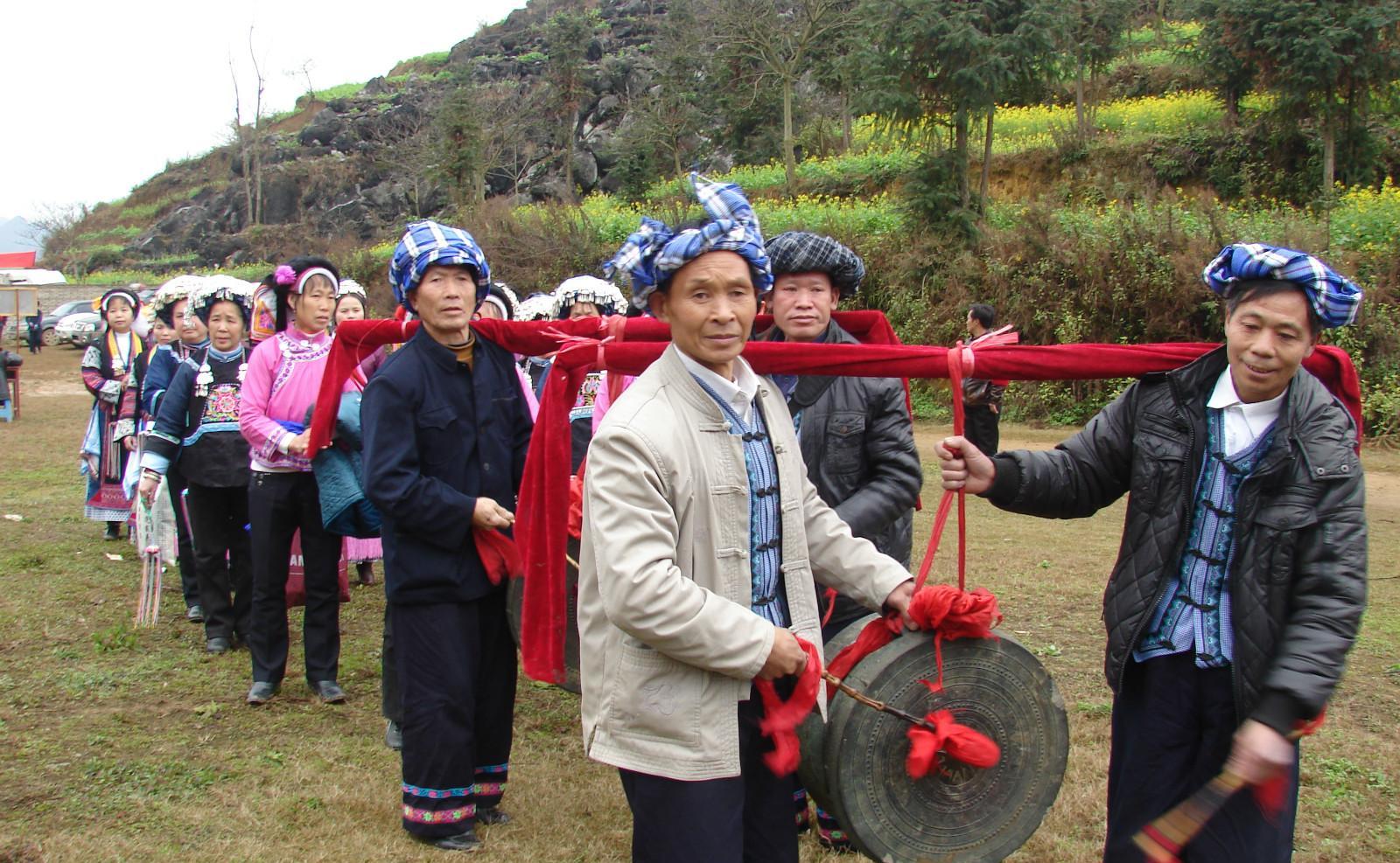第十届夜郎竹王节,各民族服饰乐器大展平台