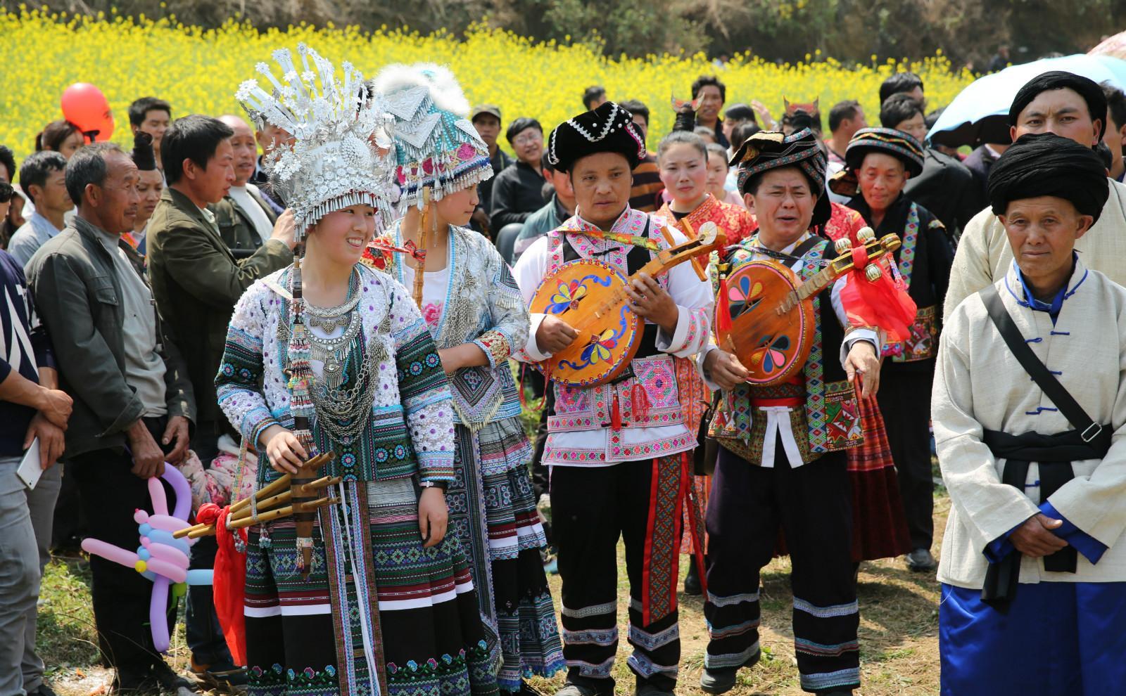 第十届夜郎竹王节各民族服饰乐器大展平台