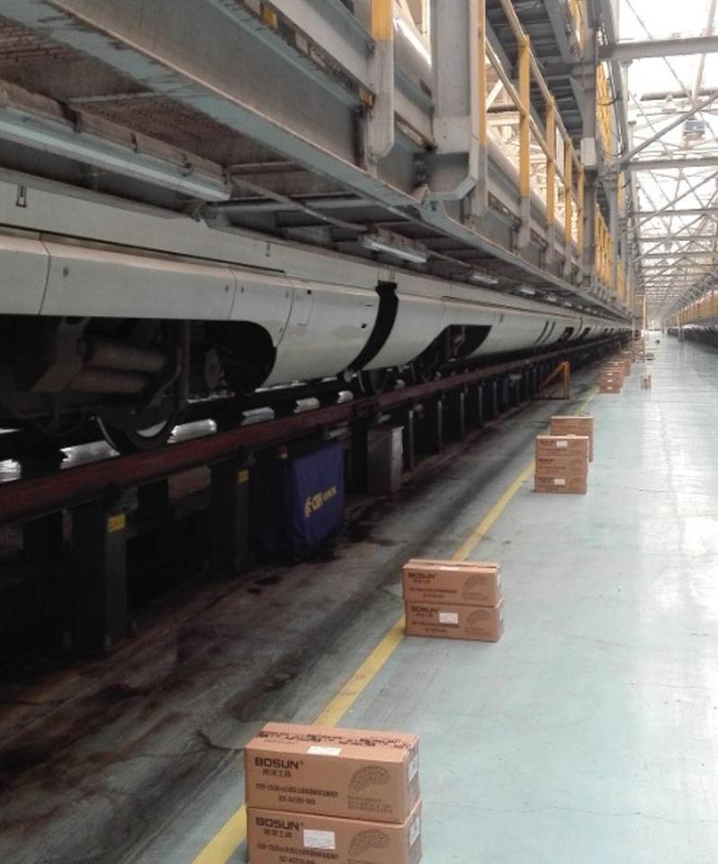 高铁刹车片正在应用