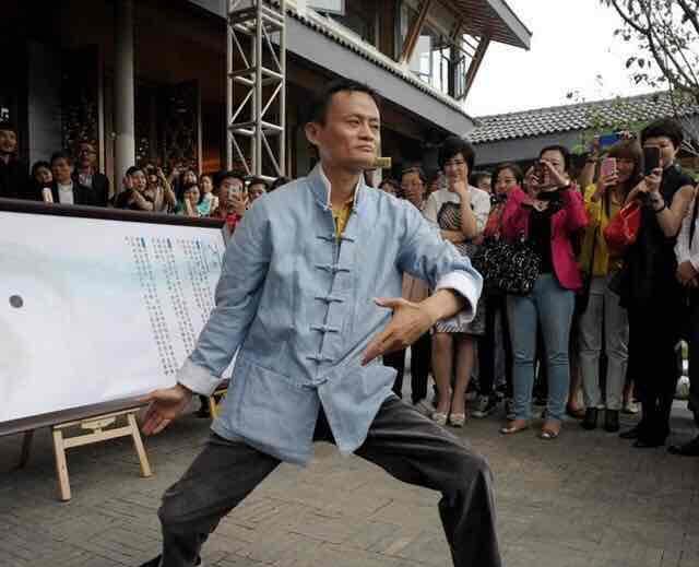 快跑啊!砸盘开始了