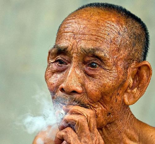 它爹(跌)都不知,能有果子吃吗?