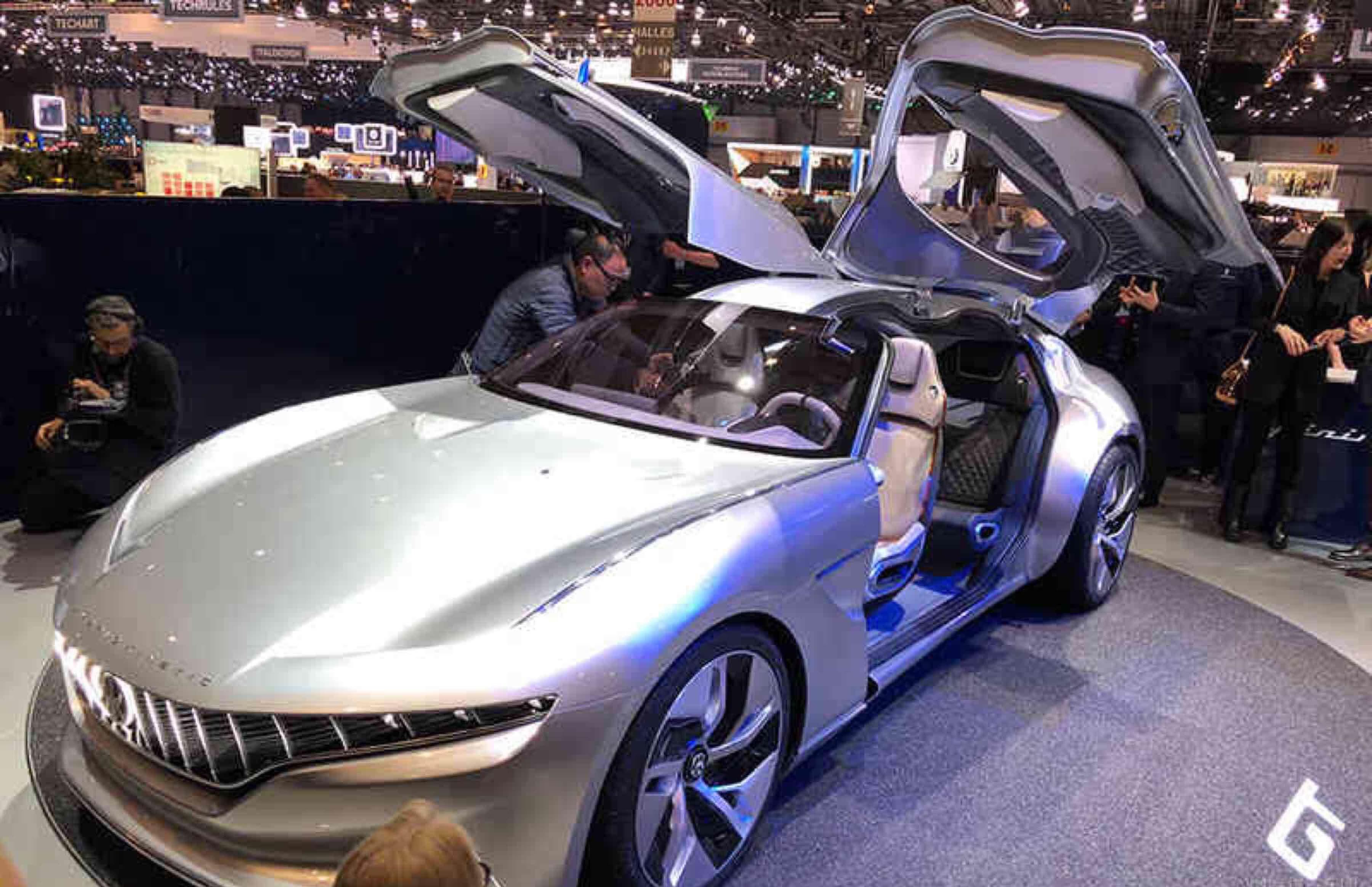 正道系列还是很有家族感的 gt挺漂酿