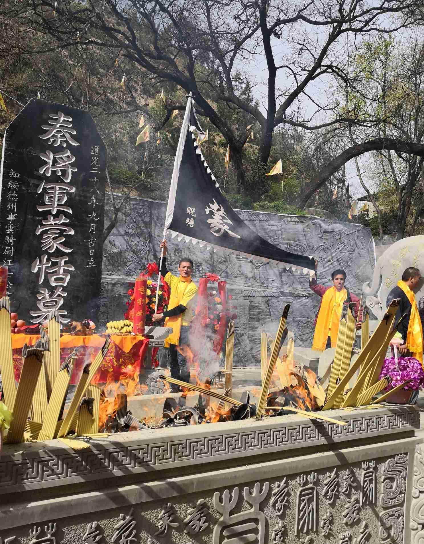 祖宗庇佑,_大山谷图库