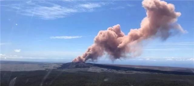 美国夏威夷州发生6.9级地震及火山喷发