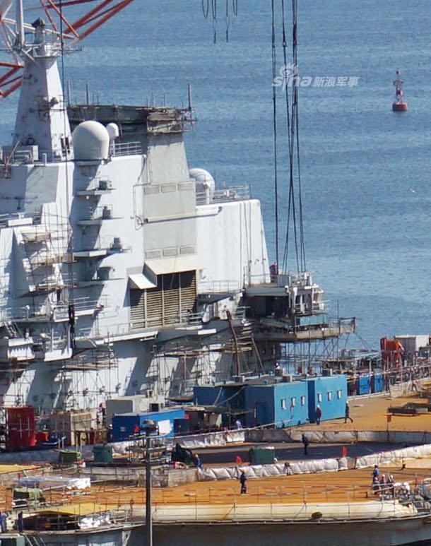 辽宁舰航空指挥塔已被全部拆除,因为要换舰载机啦