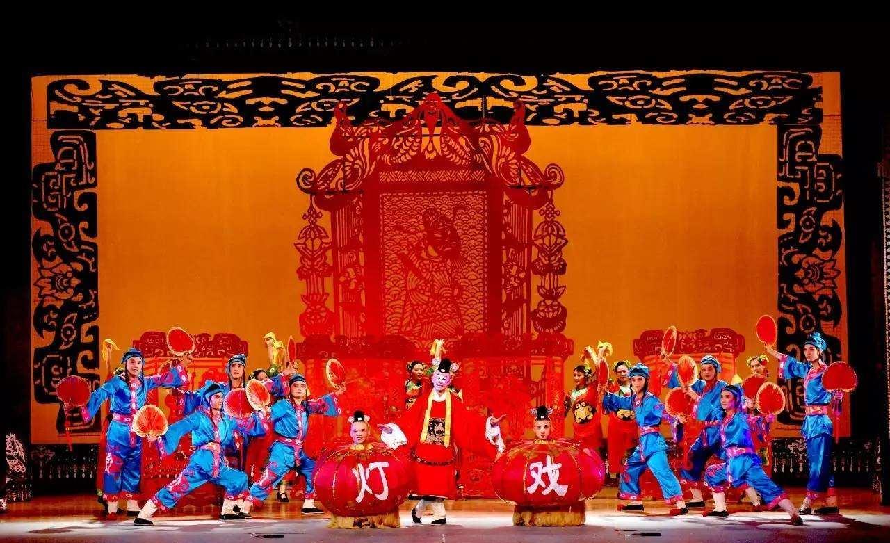 成都川剧表演茶馆,成都川剧变脸演出【天府锦绣梨园】谈川剧表演家!