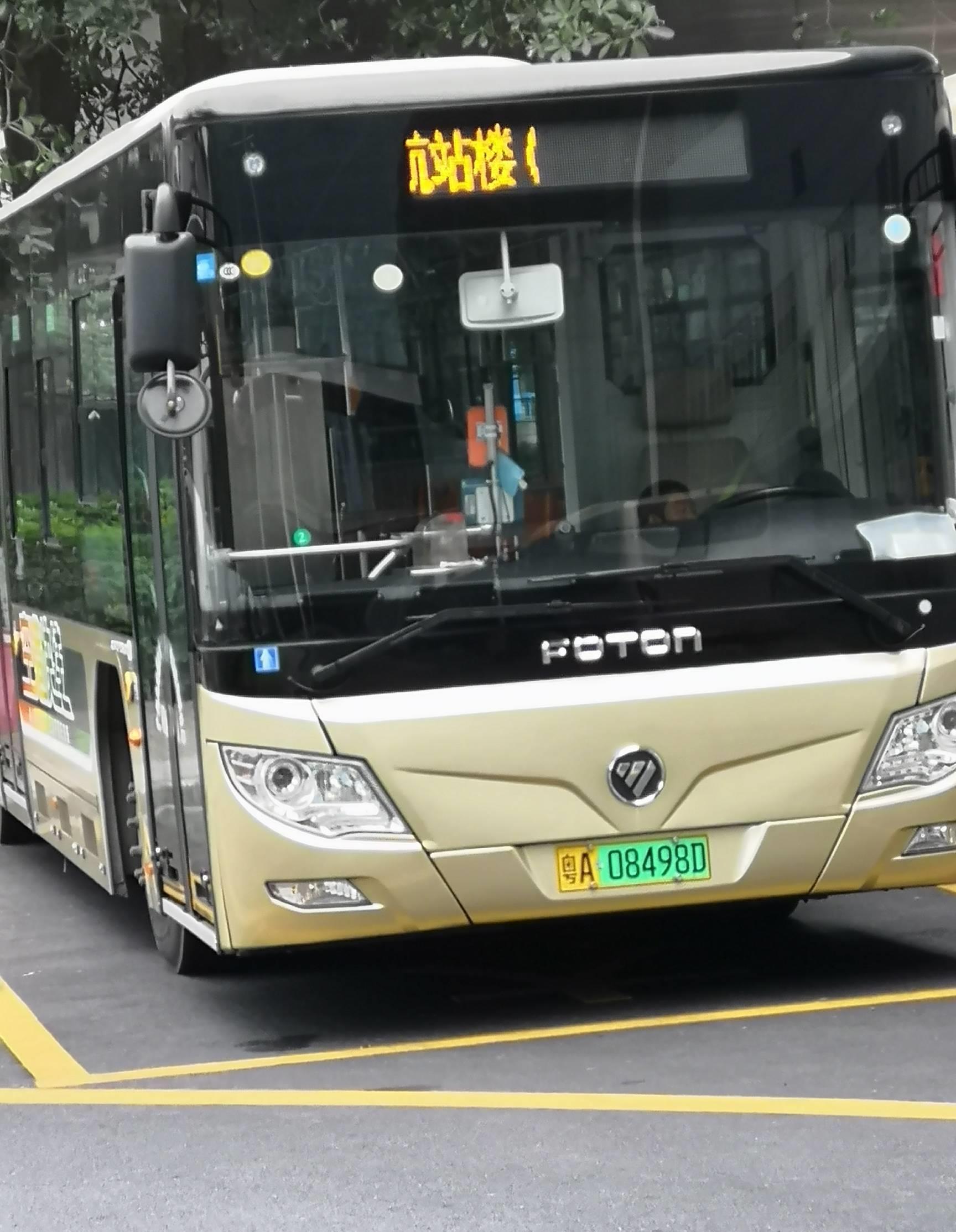 广州白云国际机场空港快线车队大部分已换成力帆新能源汽车.