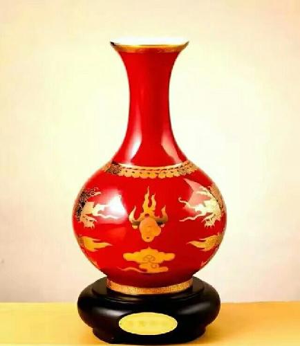 谈及具体的板块布局,长信基金权益投资部总监