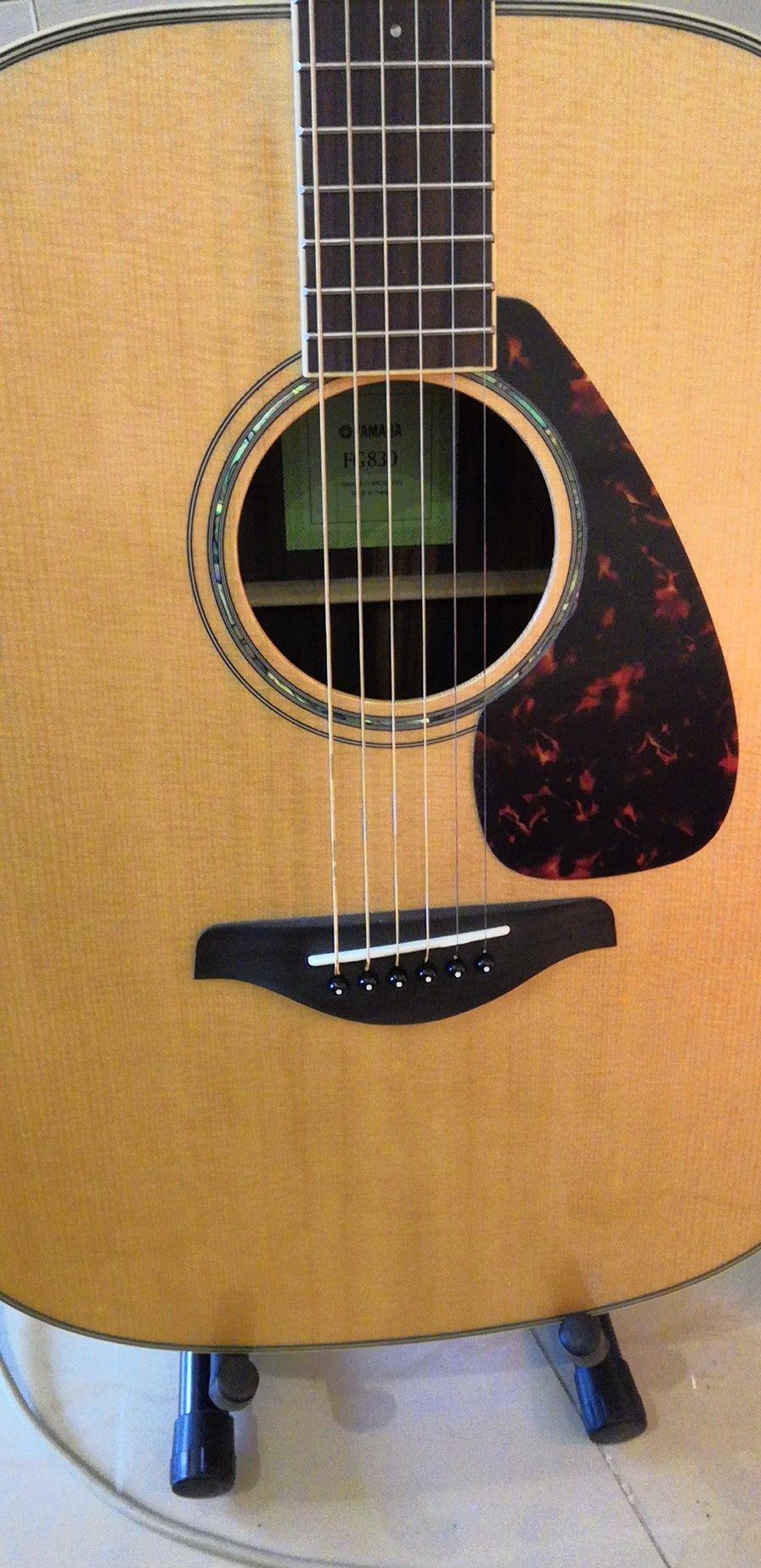 买了把破木吉他弹琴,看庄家尽情表演[大笑]