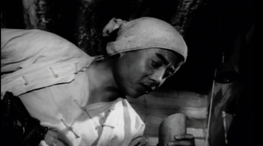 避险顾问传统的弱化强打一枪换一个地方