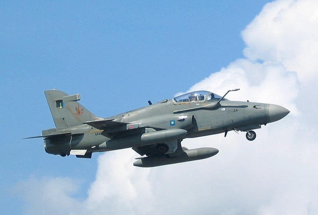 马来西亚有多年鹰200的使用经验,对于教练机改进型战机的局限性有很