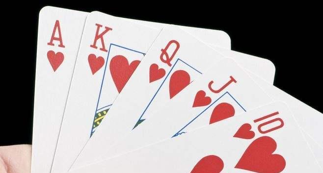 明天的2018年年报就好像梭哈又叫港式五张牌