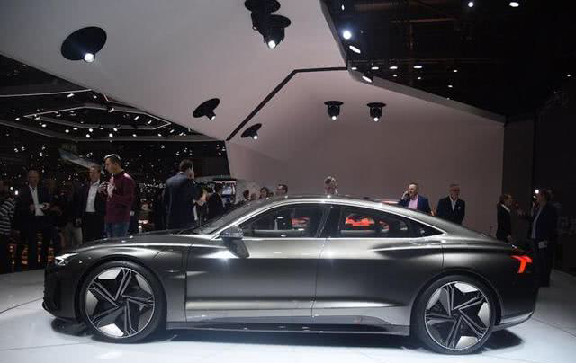 车和家就是垃圾企业,奥迪油电混合也就才50多