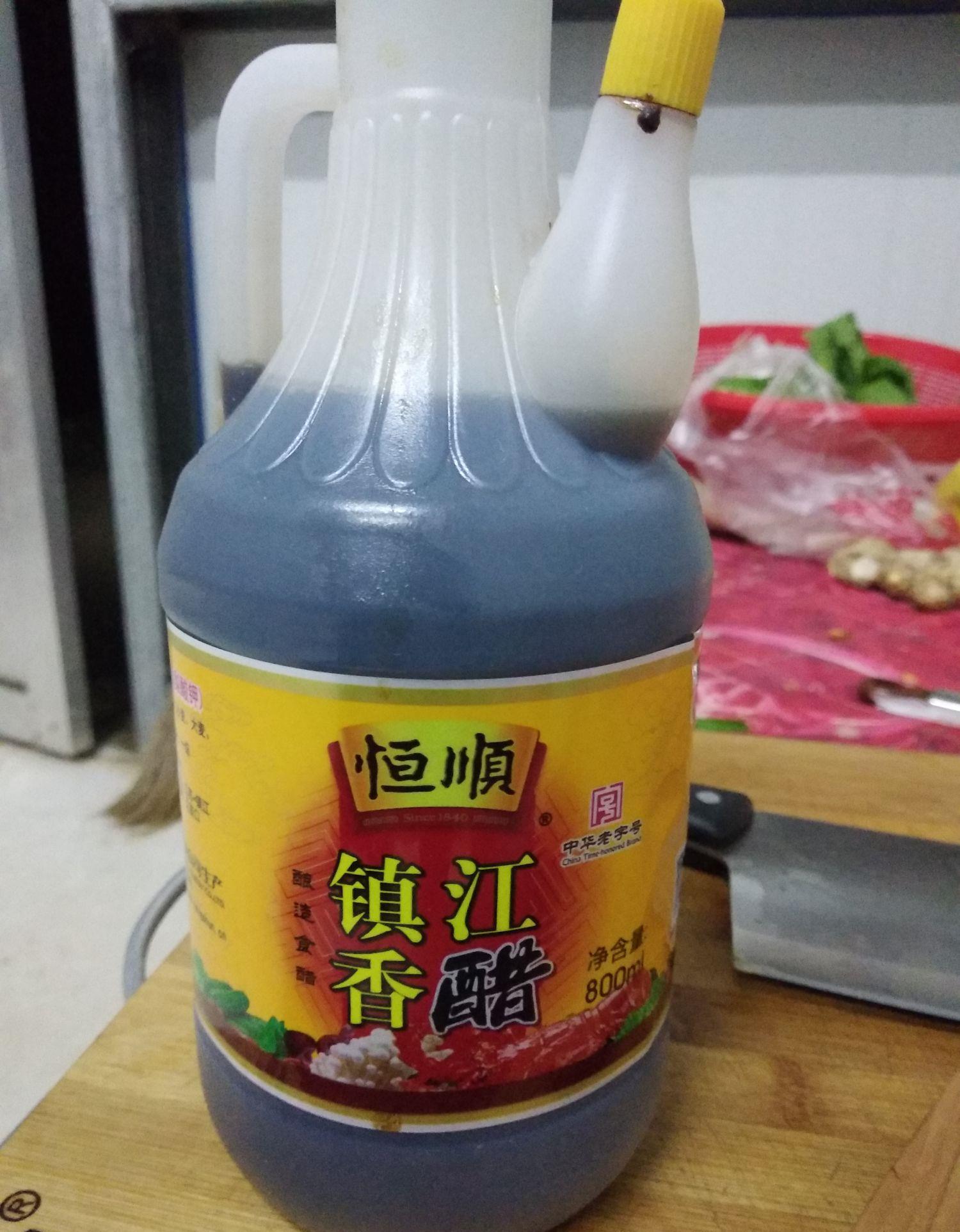 恒顺醋,拌凉菜吃不错