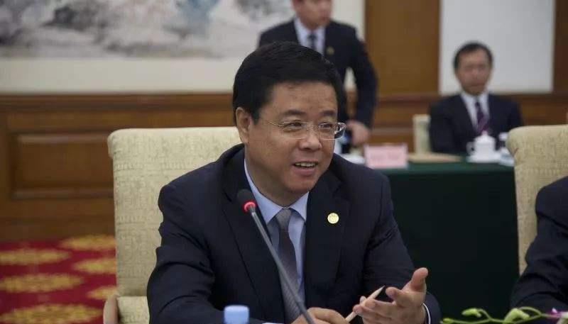 金鸿控股股票董事长陈义和 年龄:55 任职时间:2012-03-21 简介: 陈