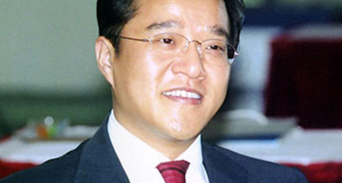 最大的笑话在万向集团,最可怜的股东在万向德农.新掌门人豪捐49.