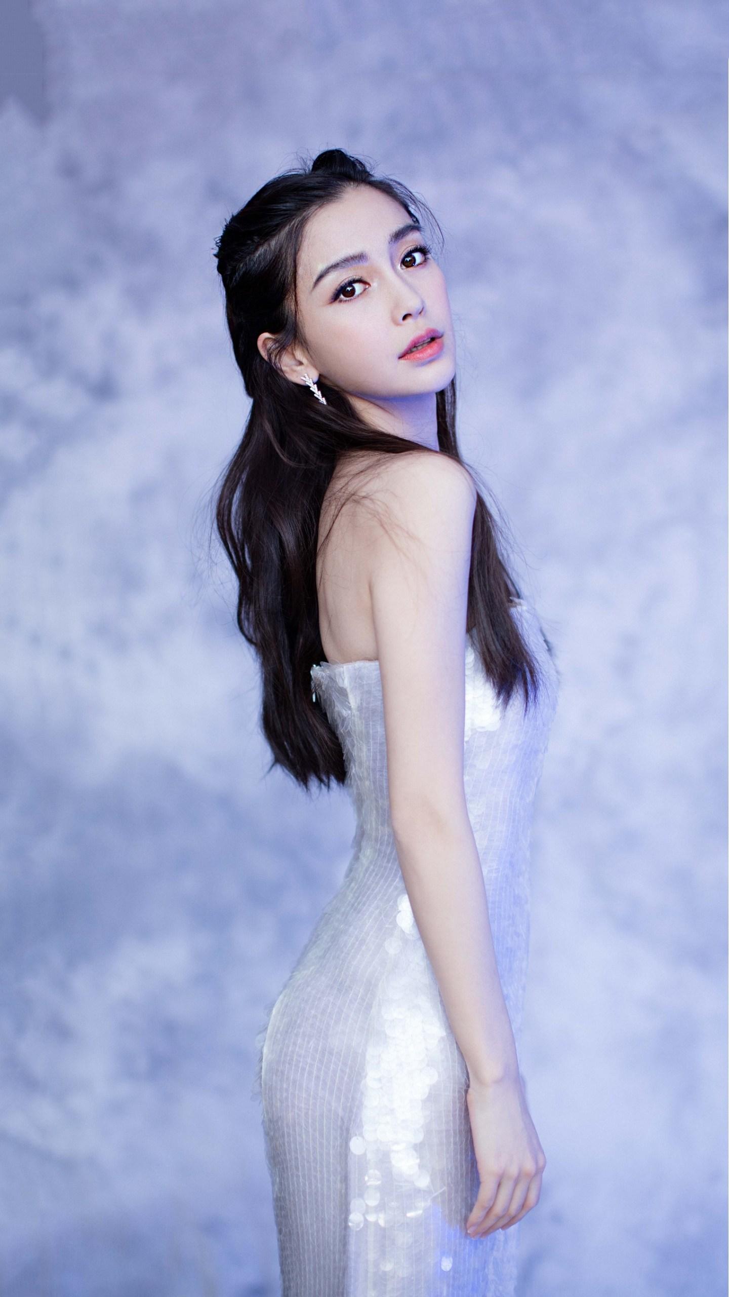 告各位同胞,近来股吧有人频频编造蚂蚁借壳的谣言,请