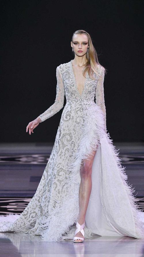 常州电视台有位美女主播叫武岳不知和新城控股的吾悦广场有多大的关系