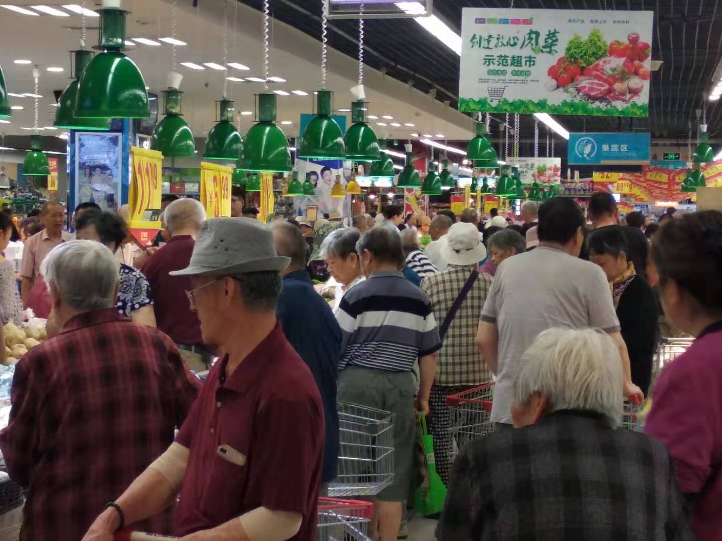 石河子友好时尚购物中心超市开展七周年店庆活动_友好集团(600778)