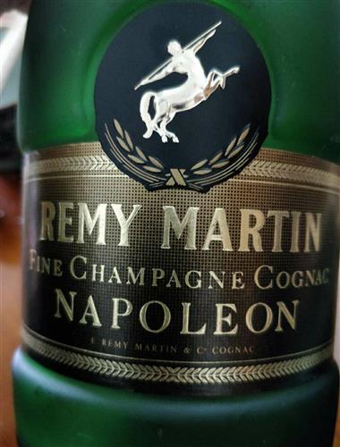 假酒害人,真酒陶醉