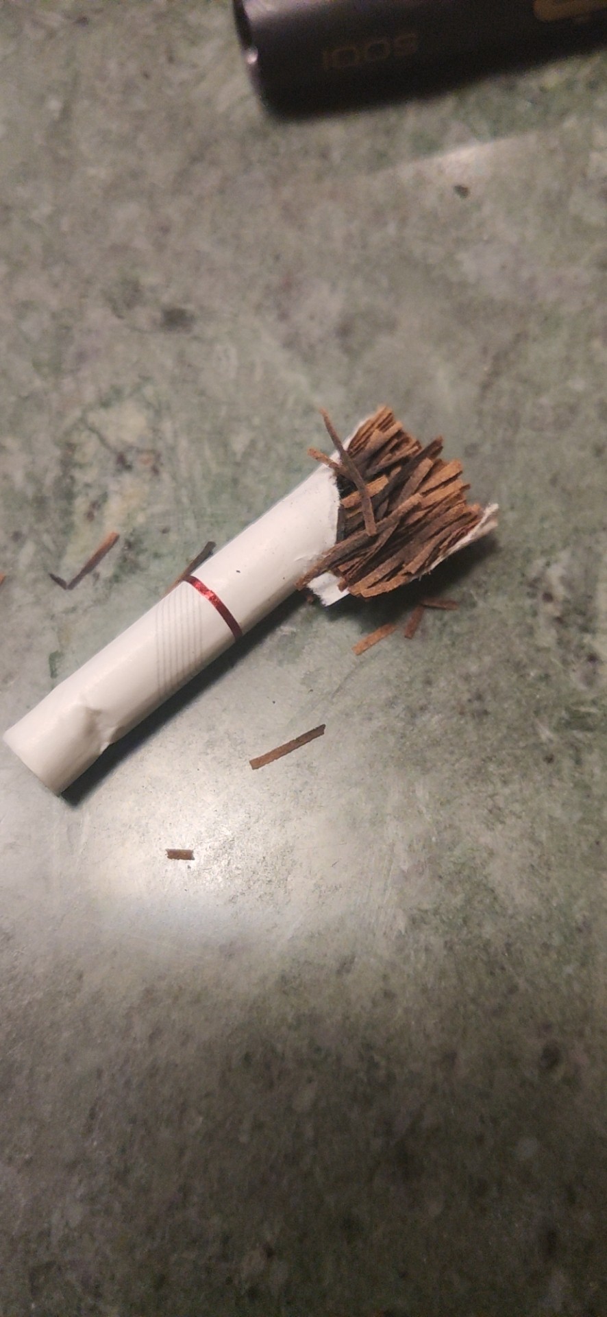 这是四川宽窄集团出的烟弹正规军出的电子烟不会消失天音是彩票售卖